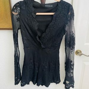 ♥️PrettyLittleThing♥️